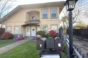 3135 Academy Way, Sacramento, CA 95815 - Photo 2