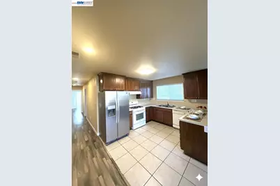 3135 Academy Way, Sacramento, CA 95815 - Photo 16
