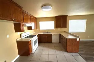 3135 Academy Way, Sacramento, CA 95815 - Photo 12