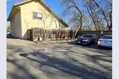 3135 Academy Way, Sacramento, CA 95815 - Photo 14