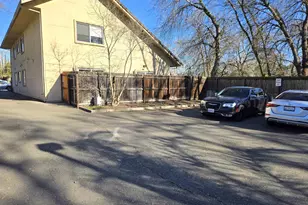 3135 Academy Way, Sacramento, CA 95815 - Photo 14
