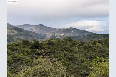 22346 Regnart Rd, Cupertino, CA 95014 - Photo 8