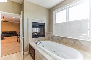 256 Douglas Ln, Pleasant Hill, CA 94523 - Photo 24