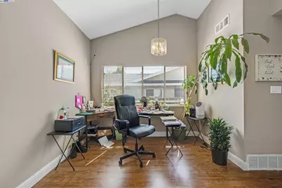 30236 Vanderbilt St, Hayward, CA 94544 - Photo 16