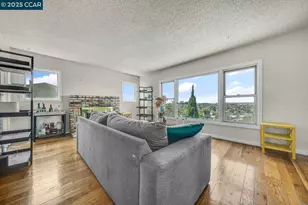 9305 Burr St, Oakland, CA 94605 - Photo 8