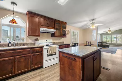 7737 Stearman Rd, Tracy, CA 95377 - Photo 40