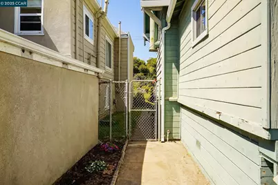 1322 Virginia Street, Berkeley, CA 94702 - Photo 42