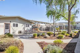 700 Fargo Ave, San Leandro, CA 94579 - Photo 32