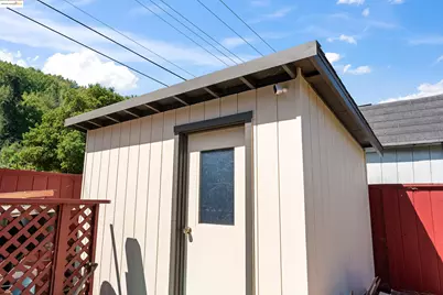 2305 Marlin Court, Pinole, CA 94564 - Photo 30