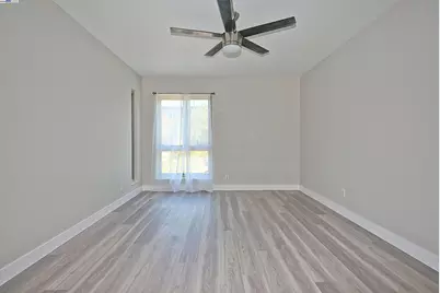 19100 Crest Ave #23, Castro Valley, CA 94546 - Photo 18