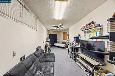 8401 Baldwin St, Oakland, CA 94621 - Photo 18