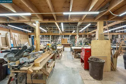 8401 Baldwin St, Oakland, CA 94621 - Photo 14