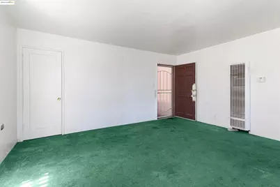 1427 65th Ave, Oakland, CA 94621 - Photo 2
