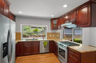 11 Oak Tree Ct, San Rafael, CA 94903 - Photo 16