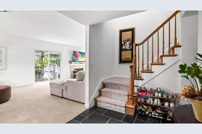 11 Oak Tree Court, San Rafael, CA 94903 - Photo 8