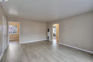 7448 Lockwood St, Oakland, CA 94621 - Photo 14