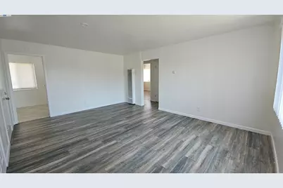 7448 Lockwood St, Oakland, CA 94621 - Photo 8