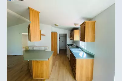 7705 Orford Rd, Stockton, CA 95215 - Photo 32