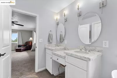 15086 Vista Knolls, Redding, CA 96001 - Photo 32