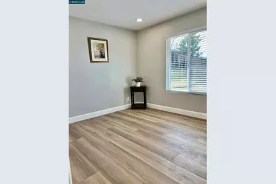124 Fuschia Ct, Martinez, CA 94553 - Photo 26