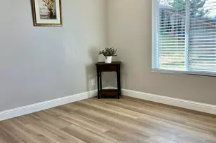 124 Fuschia Ct, Martinez, CA 94553 - Photo 26