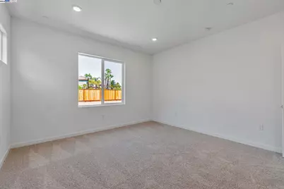 359 Astilbe Street, Discovery Bay, CA 94505 - Photo 6