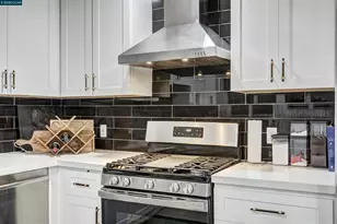 1324 104th Ave, Oakland, CA 94603 - Photo 12