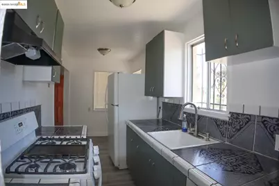 6921 Flora St, Oakland, CA 94621 - Photo 10