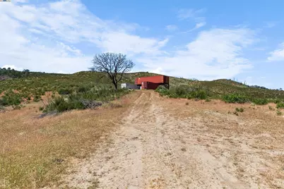 11821 Del Puerto Canyon Rd, Livermore, CA 94550 - Photo 10