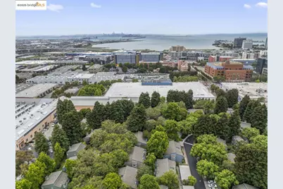 50 Emery Bay Drive, Emeryville, CA 94608 - Photo 28