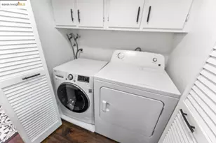 50 Emery Bay Dr, Emeryville, CA 94608 - Photo 14