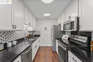 50 Emery Bay Dr, Emeryville, CA 94608 - Photo 2