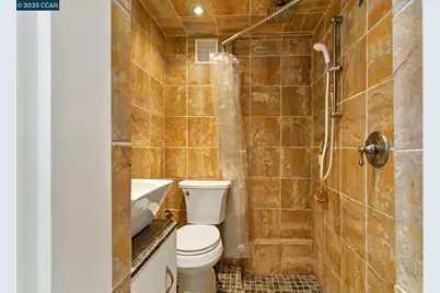 7968 Michigan Ave, Oakland, CA 94605 - Photo 28