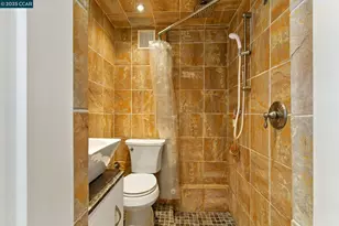 7968 Michigan Ave, Oakland, CA 94605 - Photo 28