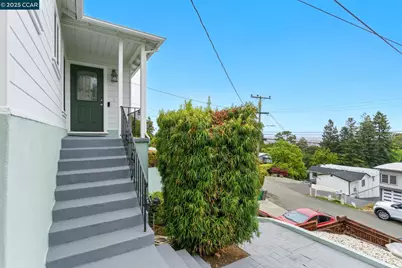 7968 Michigan Ave, Oakland, CA 94605 - Photo 6