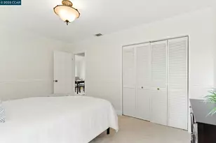 7968 Michigan Ave, Oakland, CA 94605 - Photo 22