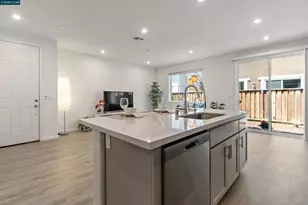 28 Springbrook Ln, Pittsburg, CA 94565 - Photo 12