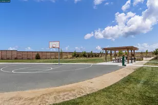 28 Springbrook Ln, Pittsburg, CA 94565 - Photo 42