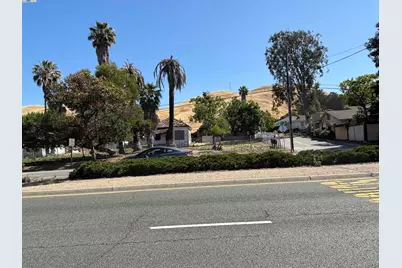 41246 Mission Blvd, Fremont, CA 94539 - Photo 2