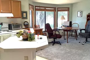 136 Castle Ct, Fortuna, CA 95540 - Photo 4