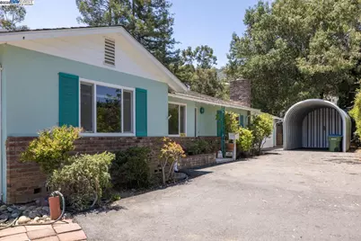 19394 Bainter Ave, Los Gatos, CA 95030 - Photo 2