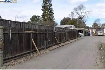 487 Hearn Ave, Santa Rosa, CA 95407 - Photo 16