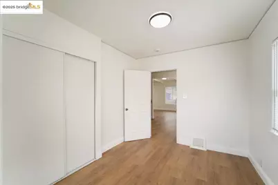 8117 Ney Ave, Oakland, CA 94605 - Photo 34