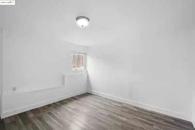 8117 Ney Ave, Oakland, CA 94605 - Photo 16