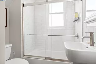 2207 21st St, Oakland, CA 94606 - Photo 26