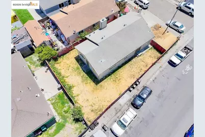 10500 Creekside Circle, Oakland, CA 94603 - Photo 2