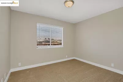 10500 Creekside Circle, Oakland, CA 94603 - Photo 16