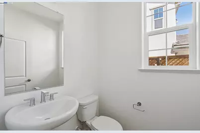 349 Gobind Blvd, Mountain House, CA 95391 - Photo 18