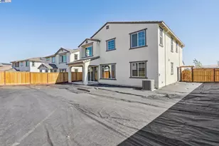 349 Gobind Blvd, Mountain House, CA 95391 - Photo 2