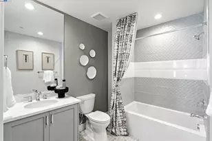 1670 Larkspur St, Alameda, CA 94501 - Photo 24